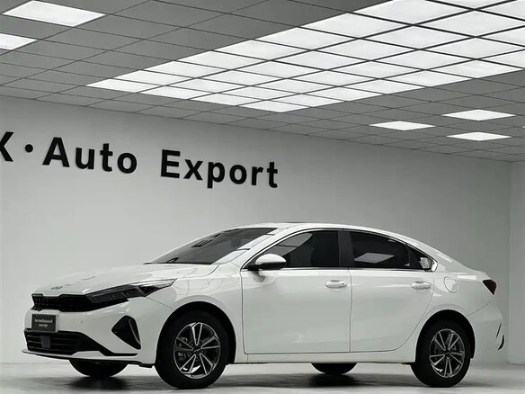 2023 Kia K3 II (China Market) Рестайлинг, белый, 1641255 рублей - вид 8