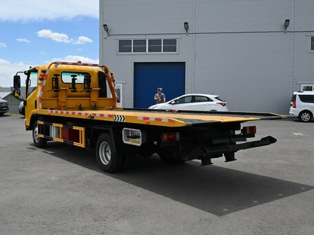 2024 Isuzu Elf (N-series), жёлтый, 4479000 рублей, вид 2