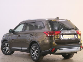 2017 Mitsubishi Outlander III Рестайлинг 2, коричневый, 1949000 рублей, вид 4