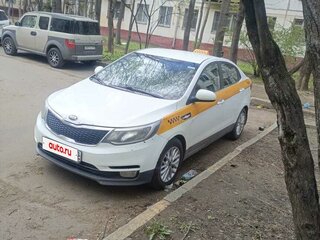 2016 Kia Rio III Рестайлинг, белый, 550000 рублей, вид 2