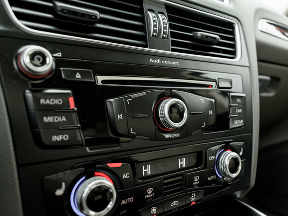 2013 Audi Q5 I (8R) Рестайлинг, красный, 1825000 рублей - вид 18