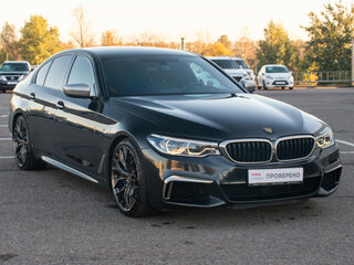2017 BMW 5 серии M550d xDrive VII (G30/G31/G38), чёрный, 4550000 рублей, вид 3