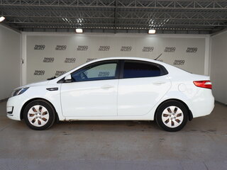 2013 Kia Rio III, белый, 763000 рублей, вид 4