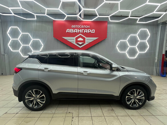 2021 Geely Coolray I, серебристый, 1670000 рублей - вид 1