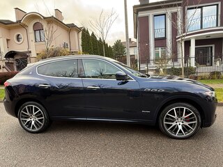 2021 Maserati Levante I Рестайлинг, синий, 3375000 рублей, вид 2