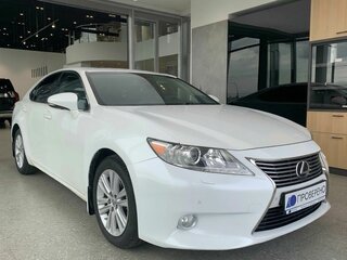 Lexus ES 250 VI