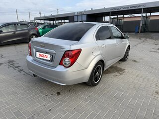 2013 Chevrolet Aveo II, серебристый, 650000 рублей, вид 5