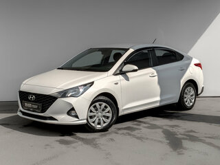 2022 Hyundai Solaris II Рестайлинг, белый, 1665000 рублей, вид 1