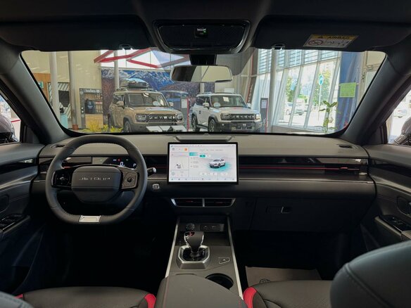 2026 Jetour Dashing I, серый, 2949900 рублей - вид 9