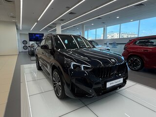 2026 BMW X1 Long 25Li xDrive III (U11/U12), чёрный, 5990000 рублей, вид 3