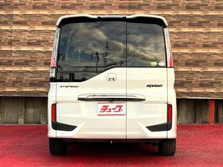2017 Honda Stepwgn Spada V, белый, 1600400 рублей, вид 4