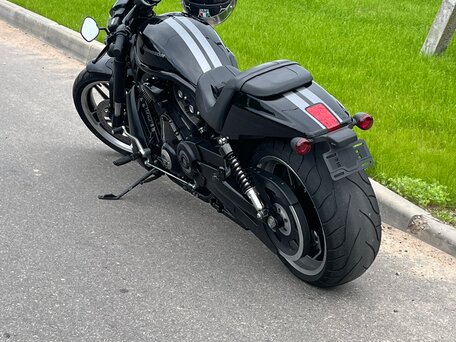 2011 Harley-Davidson V-Rod, чёрный, 1350000 рублей, вид 3