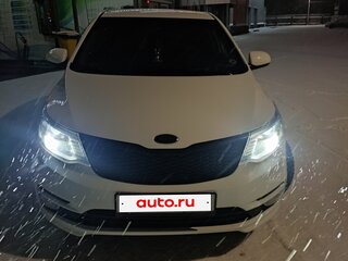 2016 Kia Rio III Рестайлинг, белый, 1020000 рублей, вид 4