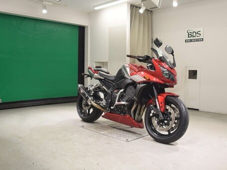 2015 Yamaha FZ1, красный, 574000 рублей, вид 3