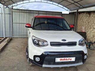 2018 Kia Soul II Рестайлинг, белый, 1450000 рублей, вид 1