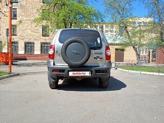 2012 Chevrolet Niva I Рестайлинг, коричневый, 350000 рублей, вид 5