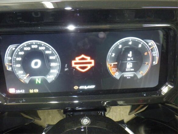 2025 Harley-Davidson CVO Road Glide ST, серый, 4100000 рублей - вид 8