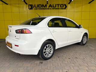 2013 Mitsubishi Lancer X Рестайлинг, белый, 699000 рублей, вид 5
