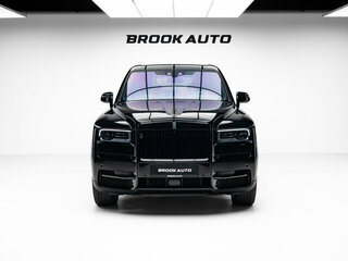 2024 Rolls-Royce Cullinan Black Badge I (Series I), чёрный, 39490000 рублей, вид 2