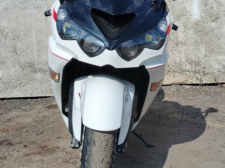 2013 Kawasaki ZZR 1400, белый, 900000 рублей, вид 3