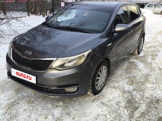 2015 Kia Rio III Рестайлинг, серый, 1055000 рублей, вид 1