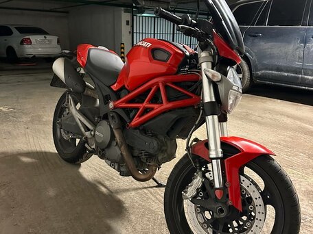 2013 Ducati Monster 696, красный, 495000 рублей, вид 2