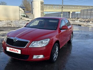2011 Skoda Octavia II (A5) Рестайлинг, красный, 600000 рублей, вид 1