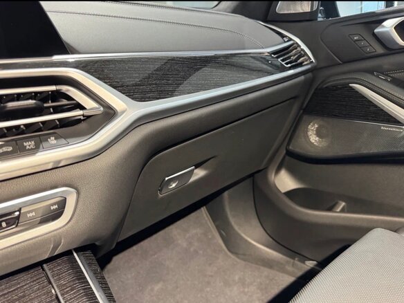 2020 BMW X7 M50d I (G07), чёрный - вид 23