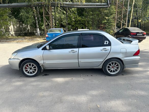 2007 Mitsubishi Lancer IX Рестайлинг, серебристый - вид 1