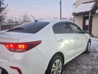 2017 Kia Rio IV, белый, 980000 рублей, вид 4