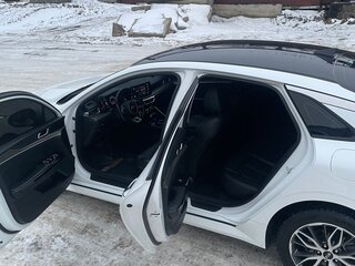 2021 Kia K5 III, белый, 2850000 рублей, вид 2