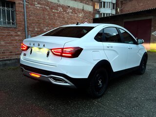 2023 Lada (ВАЗ) Vesta Cross I Рестайлинг (NG), белый, 1550000 рублей, вид 3