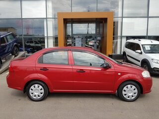 2009 Chevrolet Aveo I Рестайлинг, красный, 230000 рублей, вид 4
