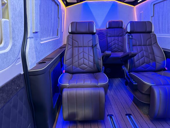 2026 Mercedes-Benz Sprinter, чёрный, 27990000 рублей - вид 12