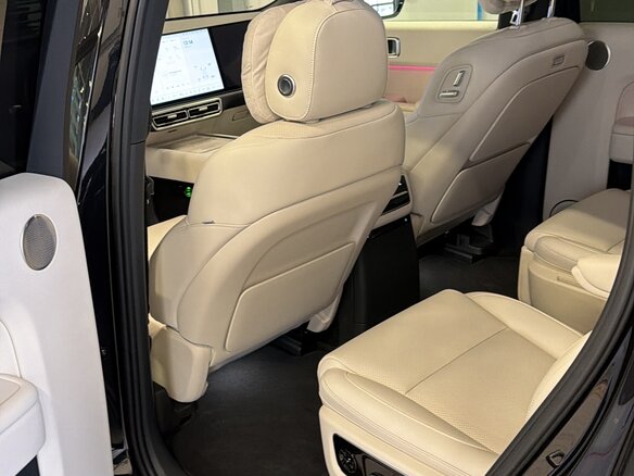 2023 Li Auto (Lixiang) L9 44.5 kWh I, чёрный, 7000000 рублей - вид 5