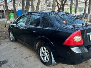 2009 Ford Focus II Рестайлинг, чёрный, 350000 рублей, вид 4