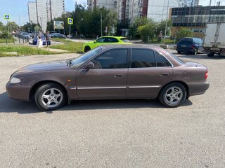 1997 Hyundai Sonata III Рестайлинг, коричневый, 290000 рублей, вид 3