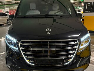 2026 Mercedes-Benz V-Класс Extra Long 300 d экстра длинный III (W447) Рестайлинг 2, чёрный, 14430000 рублей, вид 2