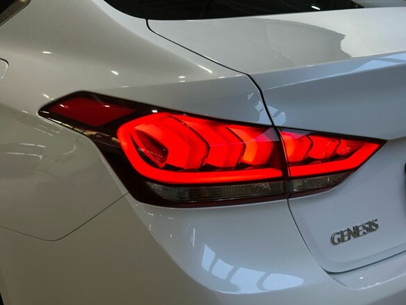 2015 Hyundai Genesis II, белый - вид 17