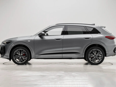 2026 Audi Q5 L III (GU), серебристый, 5490000 рублей, вид 2