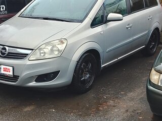2008 Opel Zafira B Рестайлинг, бежевый, 500000 рублей, вид 2