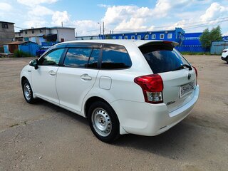 2013 Toyota Corolla Fielder XI (E160, E170, E180), белый, 1070000 рублей, вид 5
