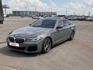 2021 BMW 5 серии 520i VII (G30/G31/G38) Рестайлинг, серый, 4500000 рублей, вид 3