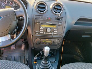 2007 Ford Fiesta Mk5, красный, 440000 рублей, вид 5