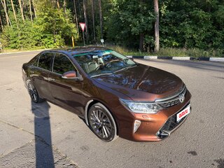 2017 Toyota Camry VII (XV50) Рестайлинг 2, коричневый, 2099999 рублей, вид 1