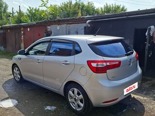 2013 Kia Rio III, серебристый, 759000 рублей, вид 2