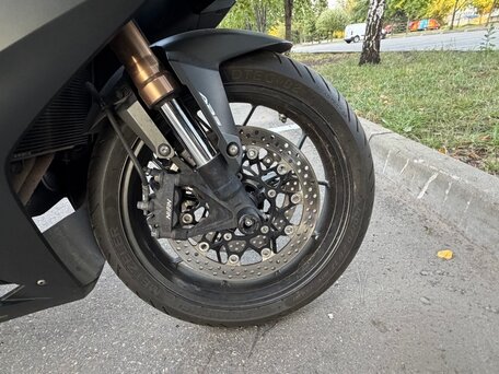 2020 Honda CBR 650R, чёрный, 950000 рублей, вид 4