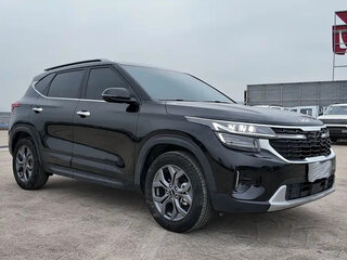 2023 Kia Seltos I Рестайлинг, чёрный, 1950000 рублей, вид 3
