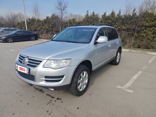 2008 Volkswagen Touareg I Рестайлинг, серый, 1550000 рублей, вид 1