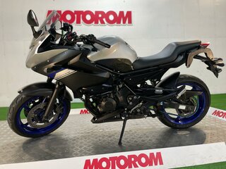 2013 Yamaha XJ6 (FZ6R), серый, 409999 рублей, вид 1